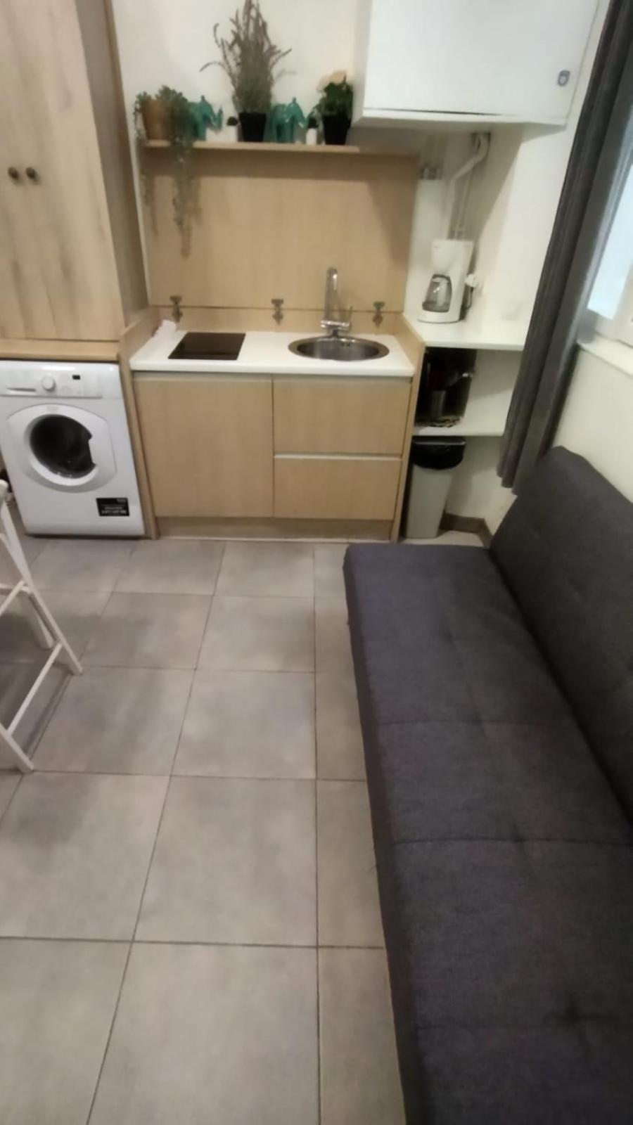 Le Marais Charm -Bright Studio With Elevated Sleeping Quarters Apartment Париж Екстериор снимка